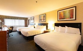 Hotel Kelowna & Conference Centre